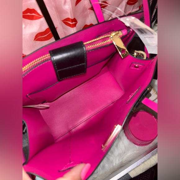 Kate Spade kiss tote bundle - Picture 3 of 13